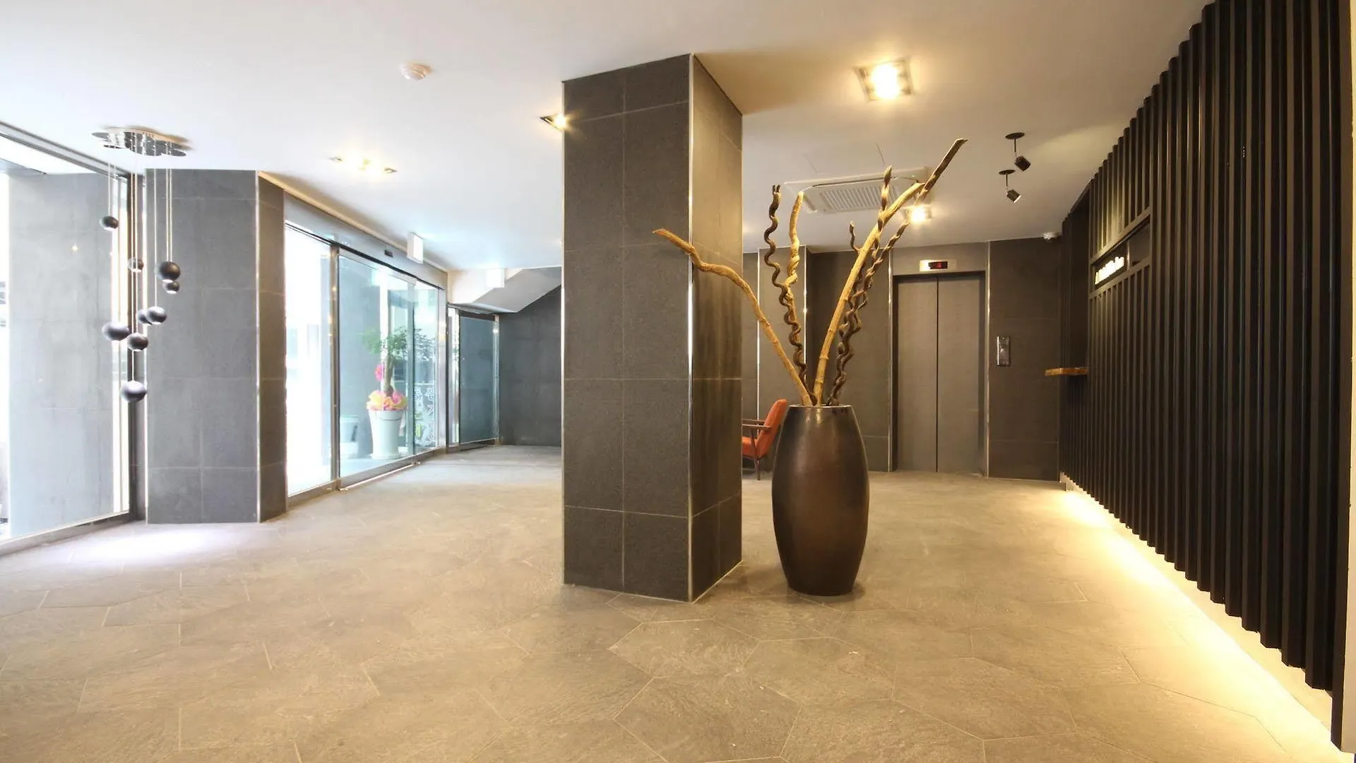Motel Hotel The Lua Busan