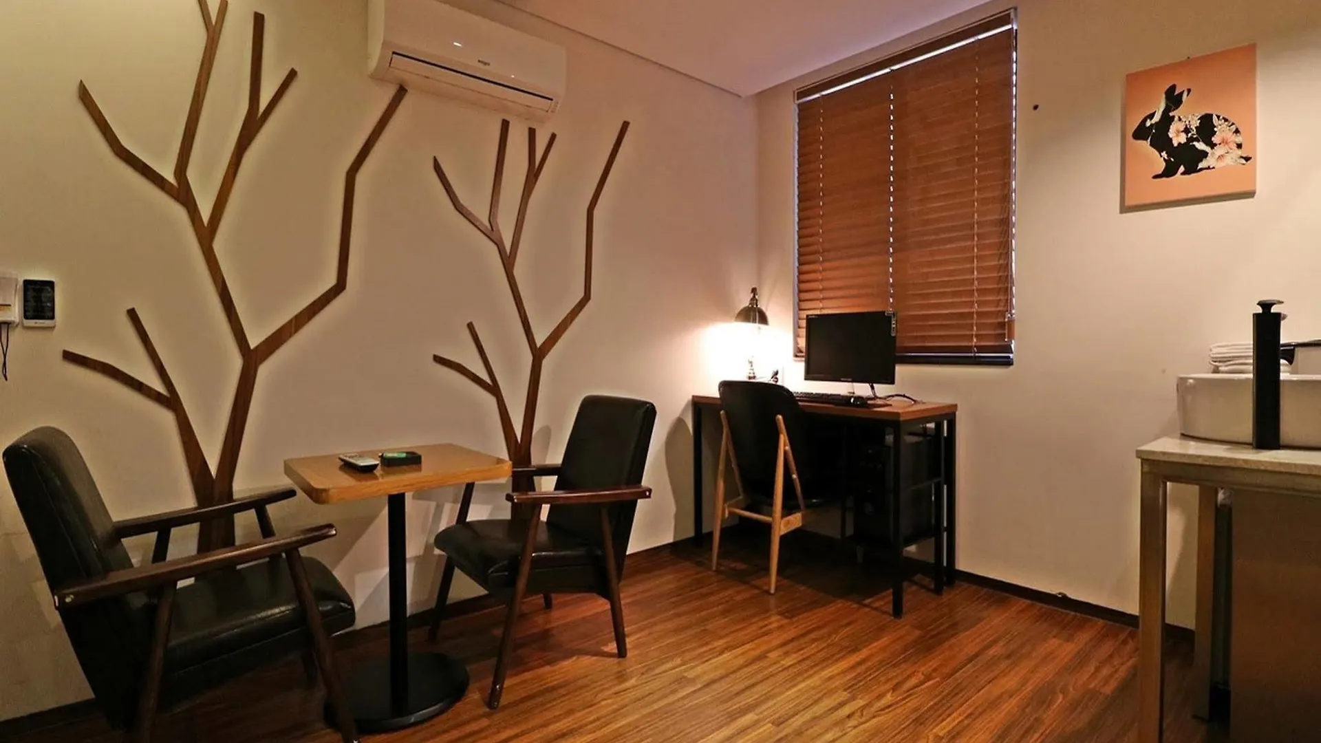Hotel The Lua Busan 2*,  South Korea