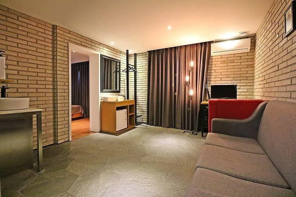 Motel Hotel The Lua Busan