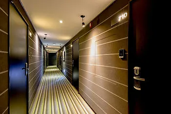 Hotel The Lua Пусан Мотель