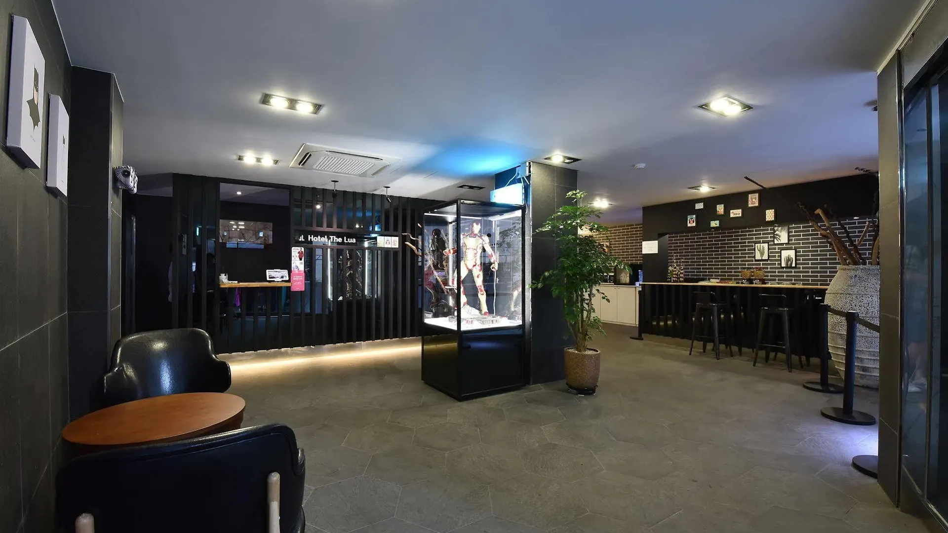 Hotel The Lua Пусан 2*,  Южная Корея
