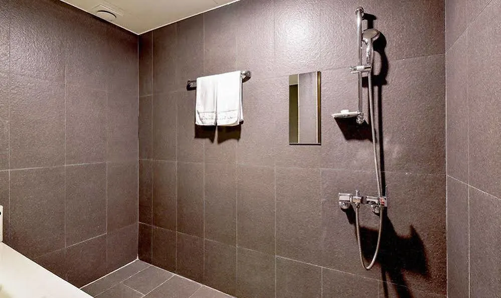 Hotel The Lua Пусан 2*,  Южная Корея